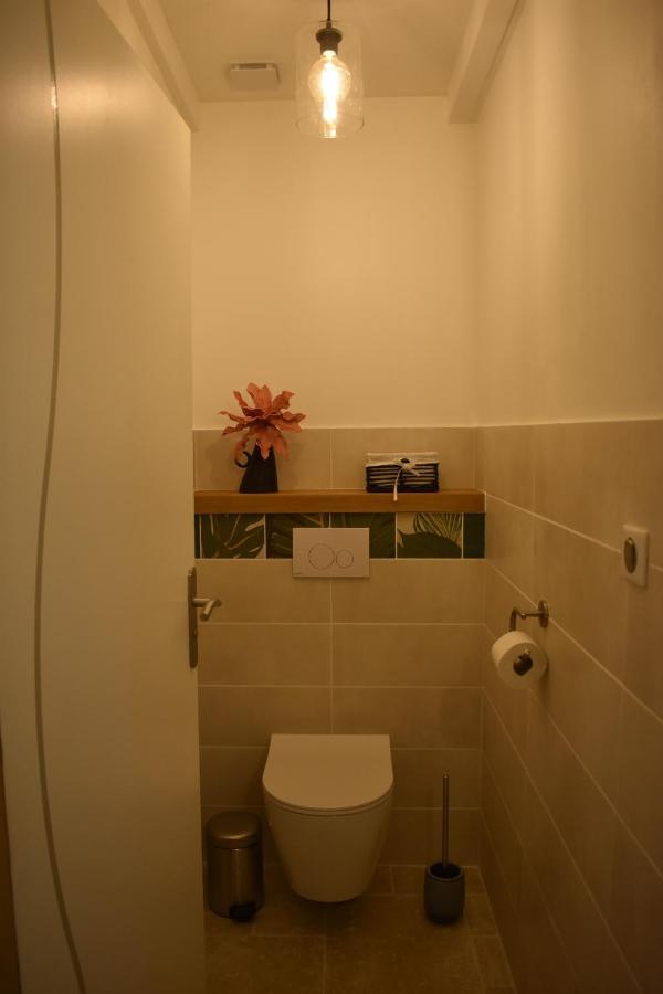 Chambre Au Calme Avec Spa Privatif Gratuit Sud Aveyron Les Palmiers Des Causses Saint-Rome-de-Tarn Exterior photo